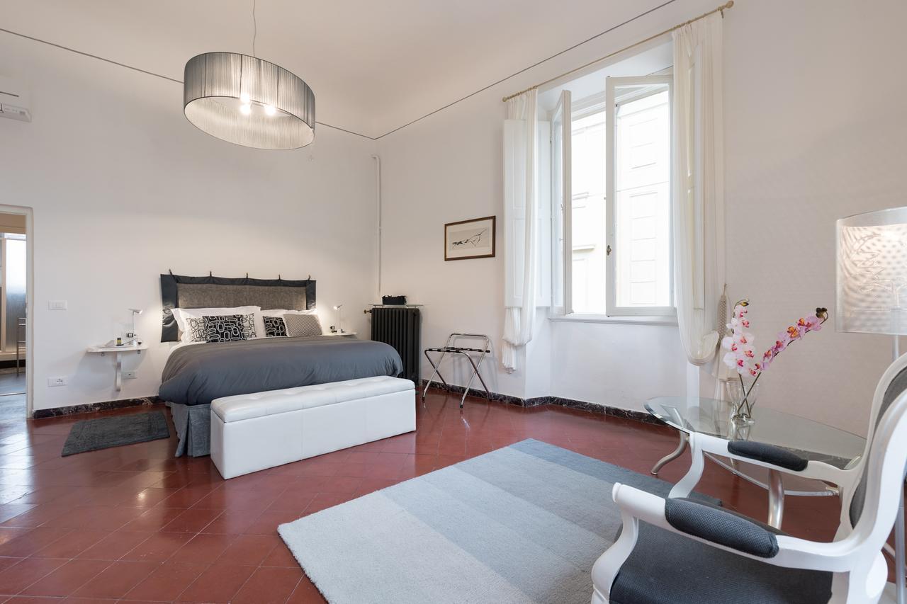 Old Bridge: Historical And Chic Apartment Florenz Exterior foto